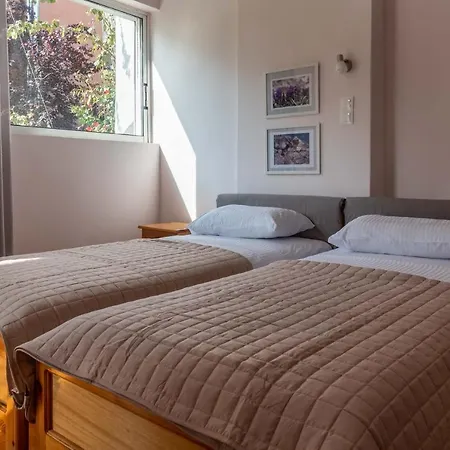 Sunny Escape:Stylish And Roomy Apt In Beach Haven! Néa Mákri Exterior photo