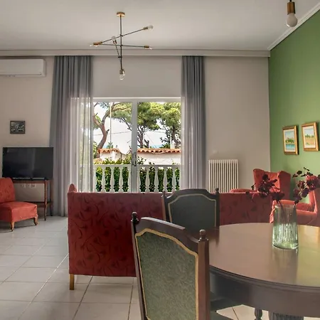Sunny Escape:Stylish And Roomy Apt In Beach Haven! Νέα Μάκρη Εξωτερικό φωτογραφία