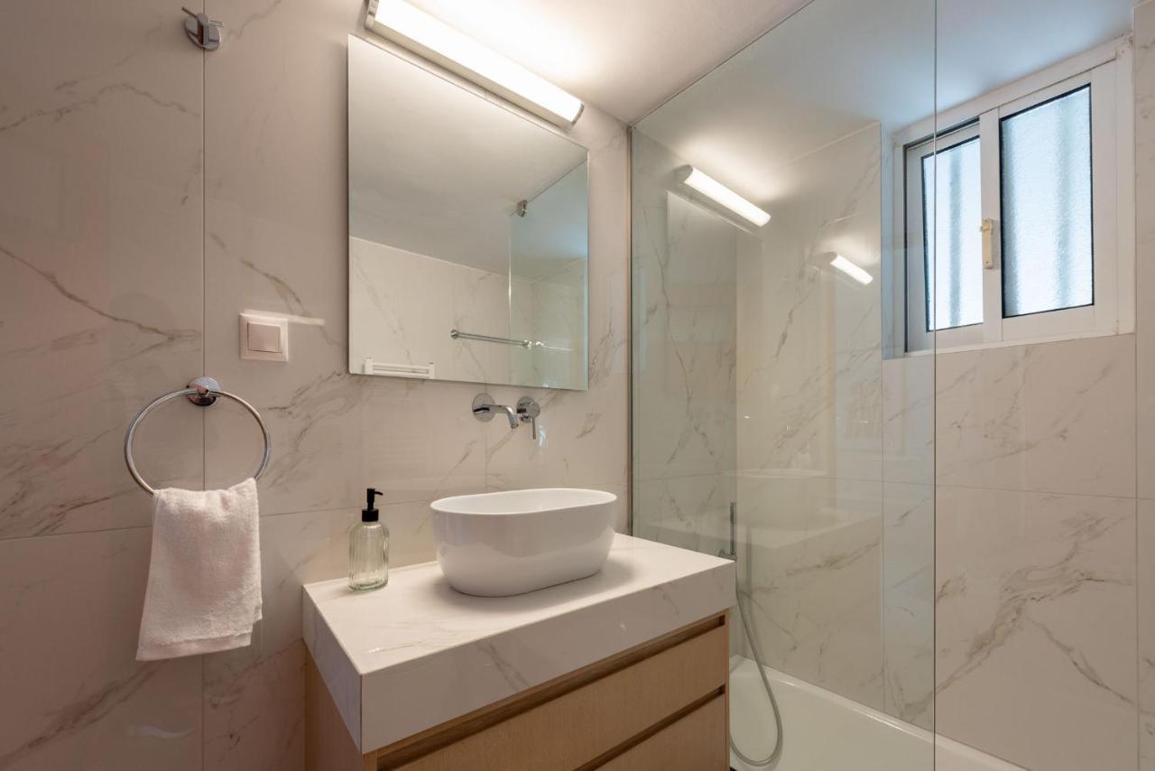 Sunny Escape:stylish And Roomy In Haven! Apartment *