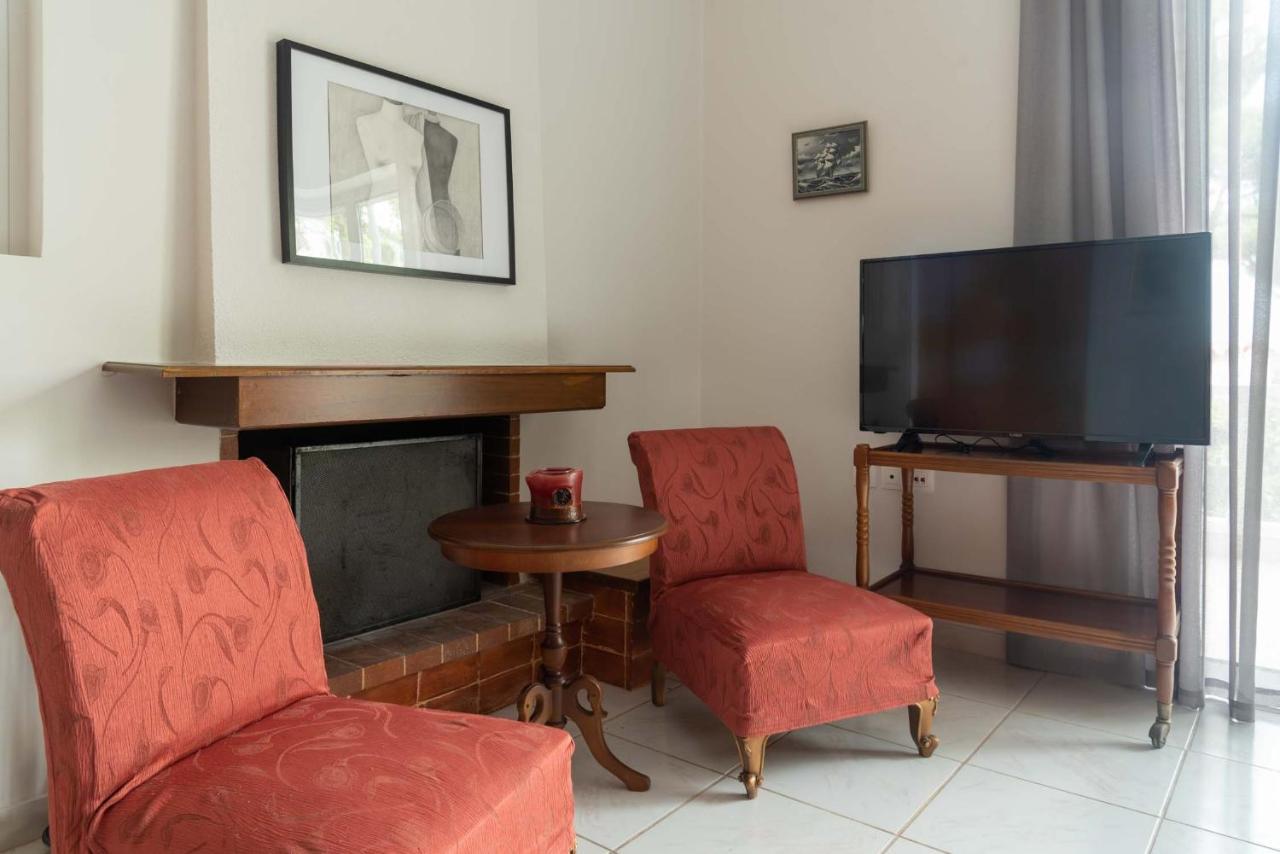 Sunny Escape:stylish And Roomy In Haven! Apartment *