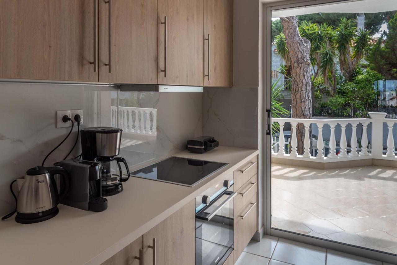 Sunny Escape:stylish And Roomy In Haven! Apartment Nea Makri